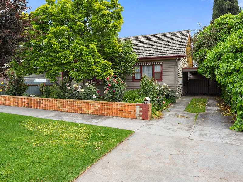 13 Royal Avenue, Kennington, Vic 3550 Property Details