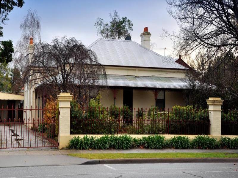 482 Guinea Street, Albury, NSW 2640