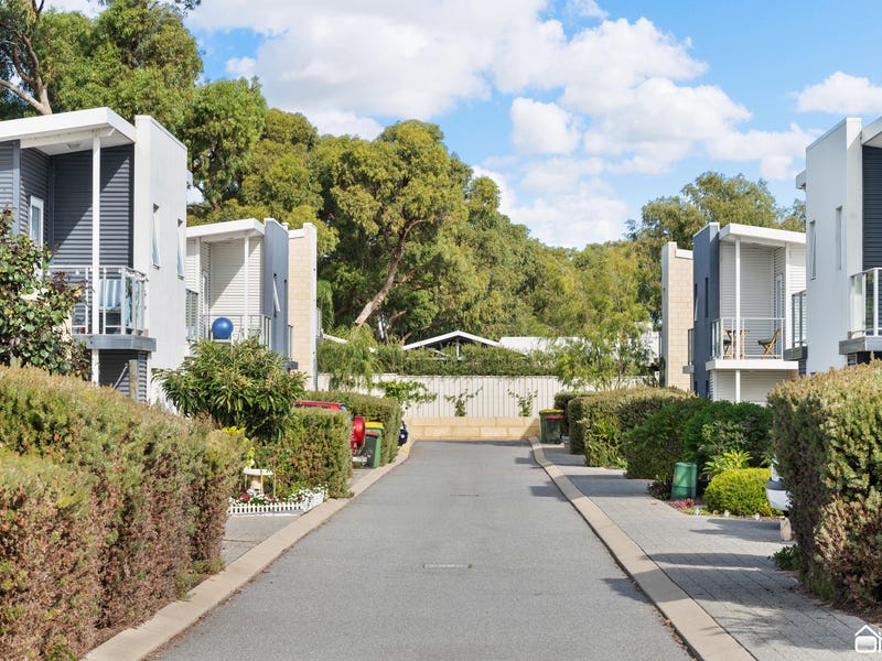 12/7 Street, Rockingham, WA 6168 Property Details