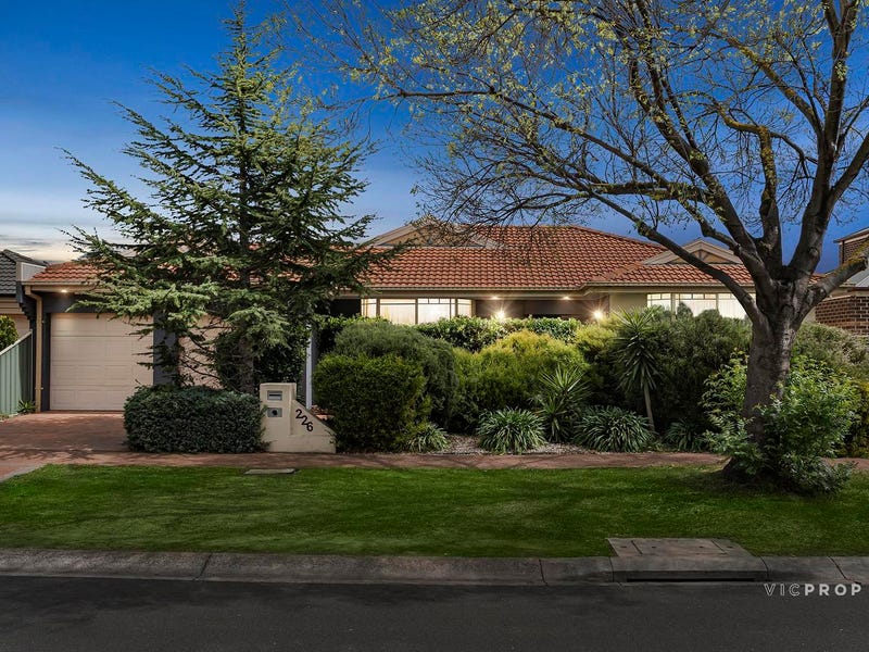 26 Cook Rd 226 Point Cook Road, Point Cook, VIC 3030 - realestate.com.au