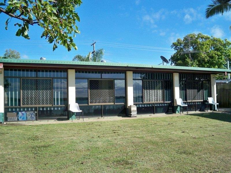 40 John Dory Street, Taylors Beach, QLD 4850