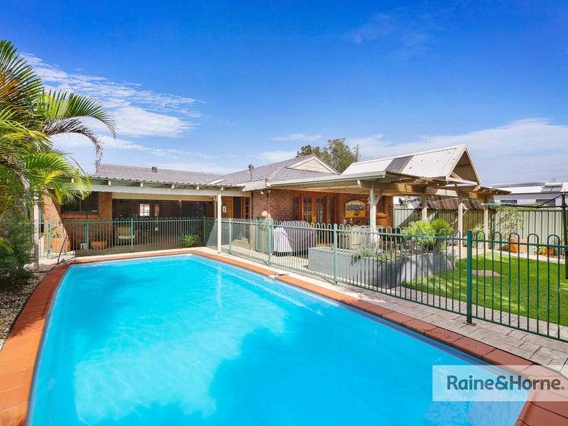 44 Shelly Beach Road, Empire Bay, NSW 2257