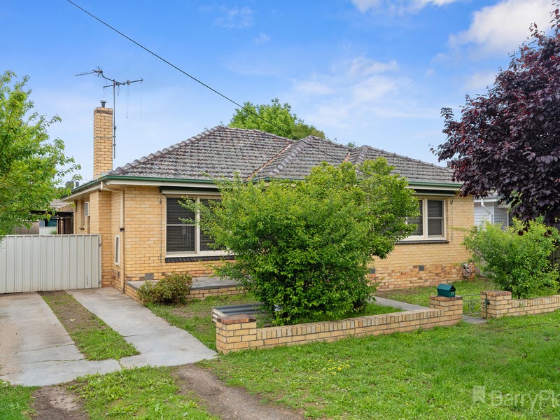 17 Cahill Street, White Hills, VIC 3550