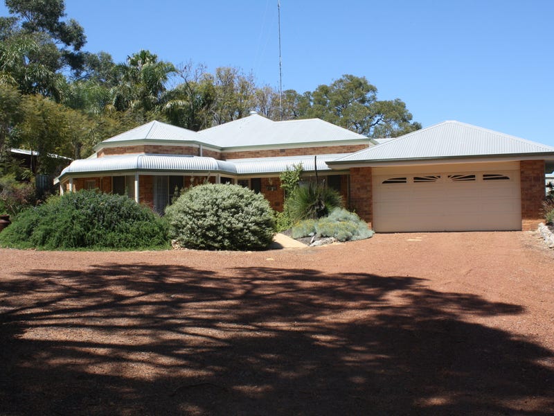 15 Mcdowell Street, Waroona, WA 6215