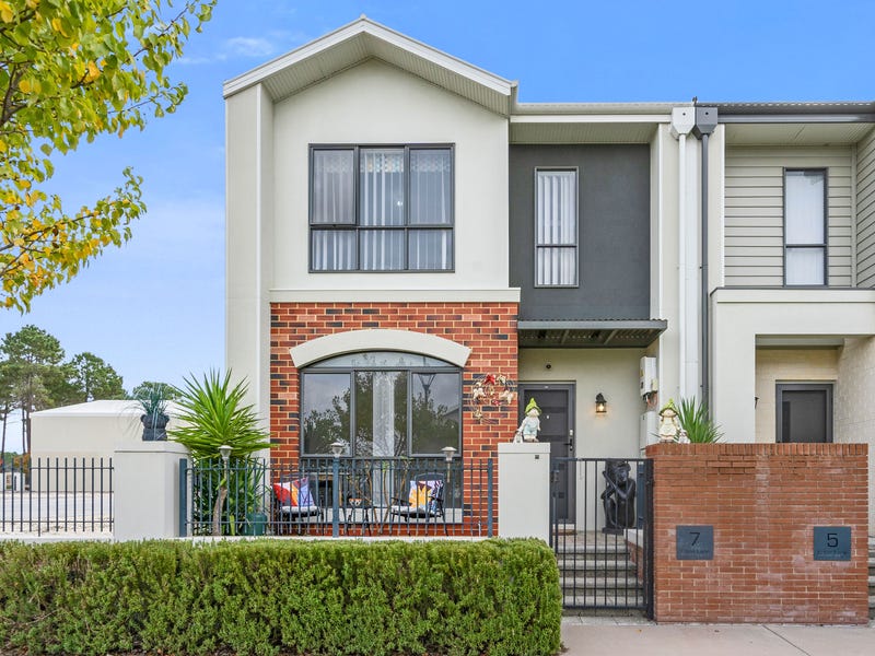 7 Lotus Lane, Ellenbrook, WA 6069 Property Details