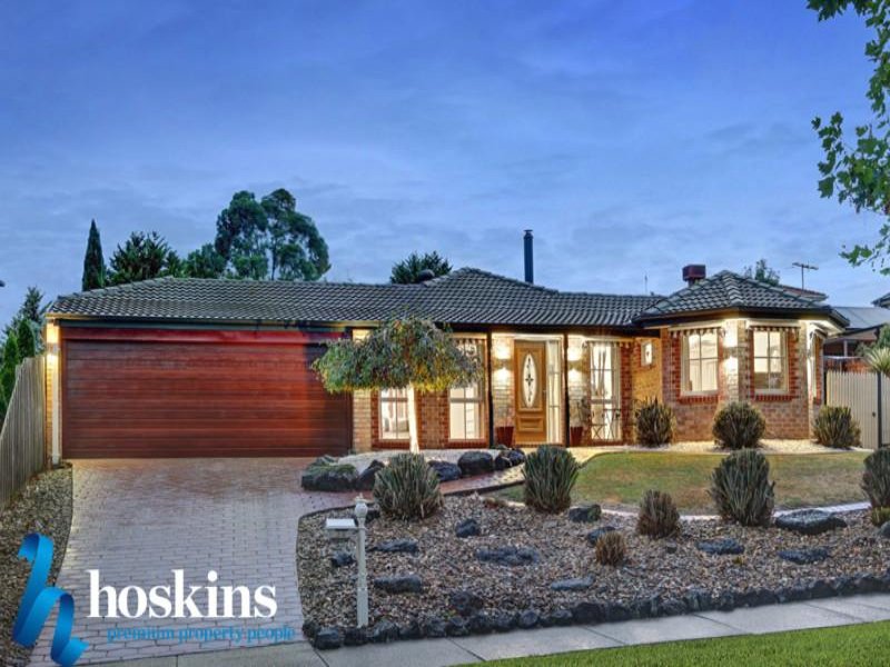 39 Summerhill Park Drive, Mooroolbark, Vic 3138 Property Details