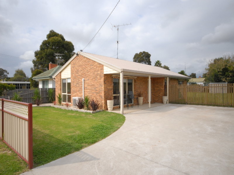 3 Magnolia Drive, Bairnsdale, VIC 3875