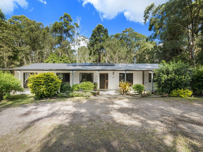 40 Calderwood Road, Landsborough, QLD 4550