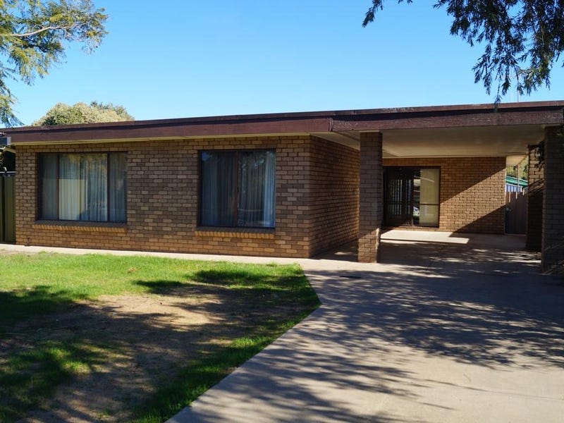 34 Moss Street, Numurkah, VIC 3636