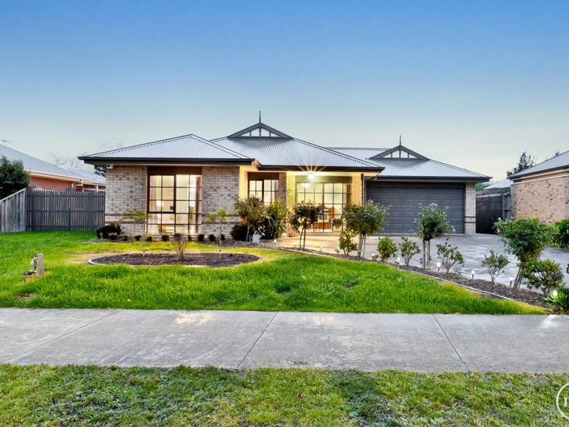 68 Flaxen Hills Road, Doreen, Vic 3754 Property Details