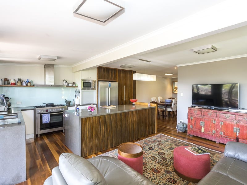 1/3 Prosperity Street, Point Lookout, QLD 4183