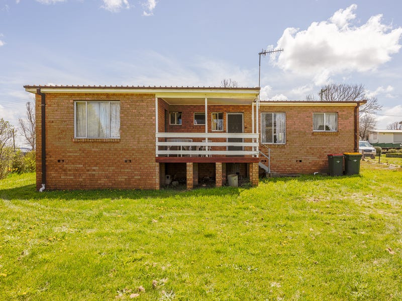 18 Stoke Street, Adaminaby, NSW 2629
