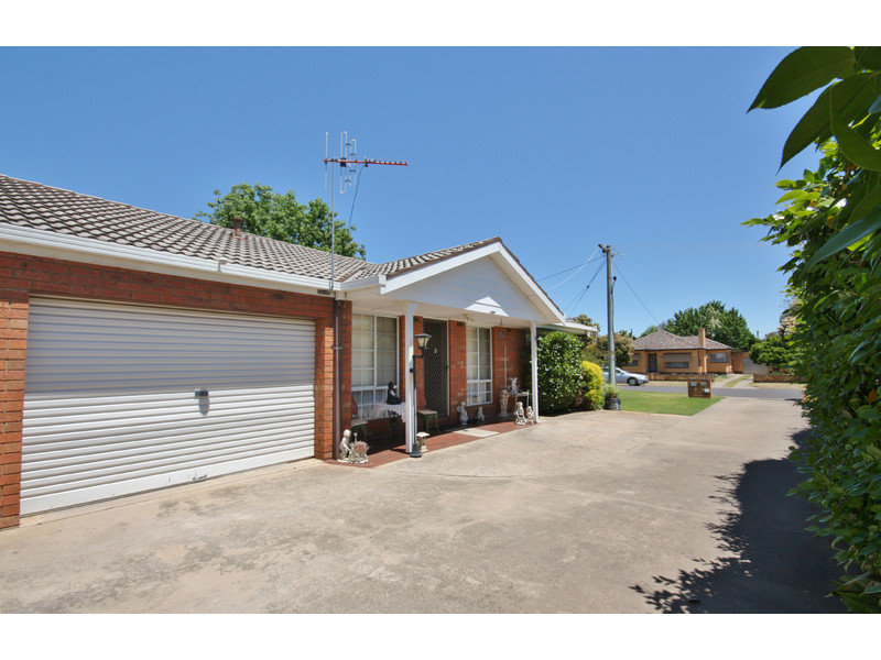 2/13 Walker Street, Benalla, Vic 3672 Property Details