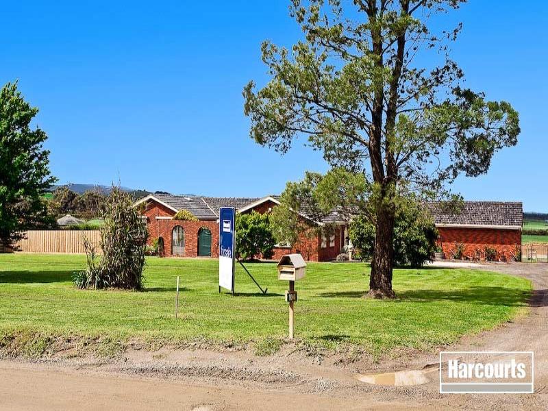 104 Ryan Road, Pakenham, Vic 3810 Property Details