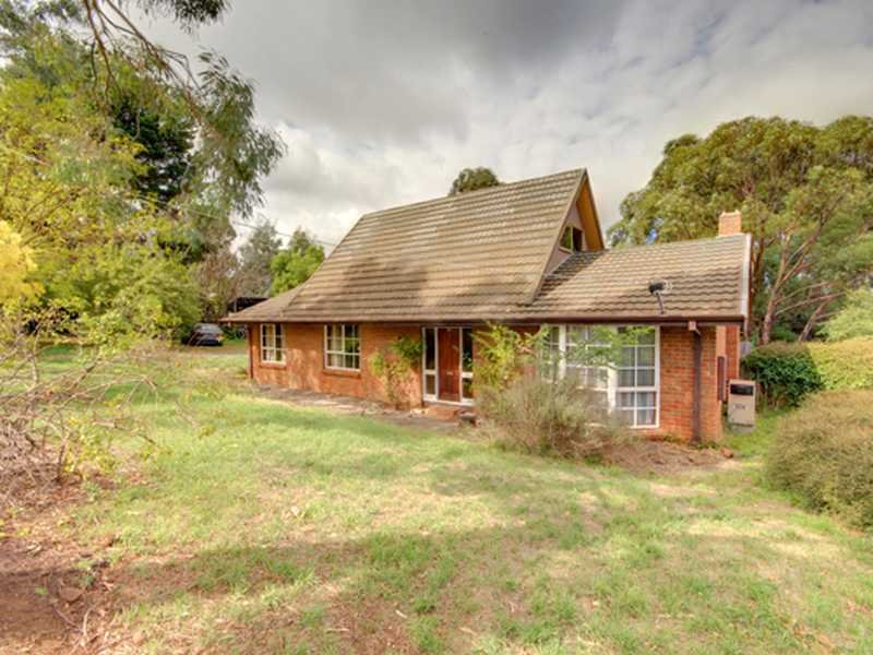 213 Simpson Street, Buninyong, Vic 3357 Property Details