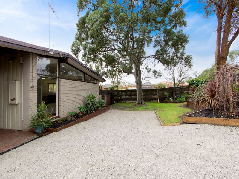 63 Ashleigh Avenue, Frankston, Vic 3199 Property Details