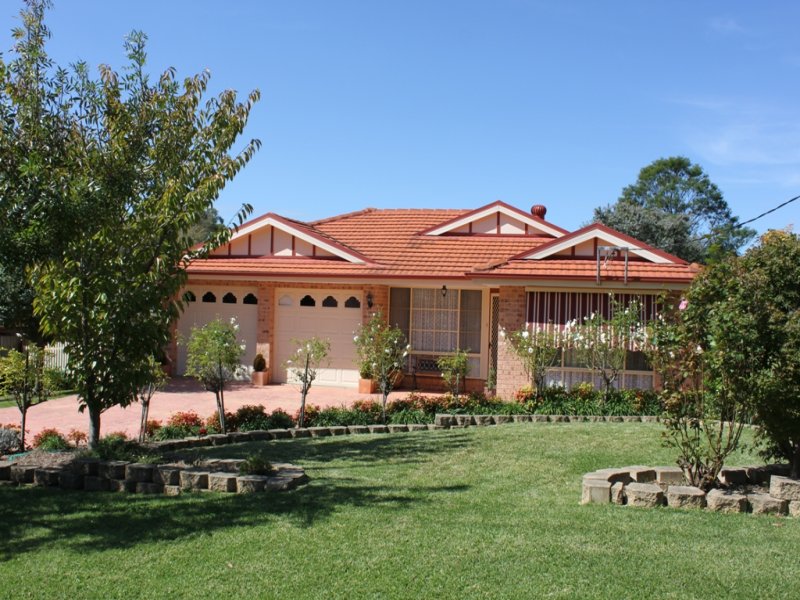 9 Richard Street, Mittagong, NSW 2575 Property Details