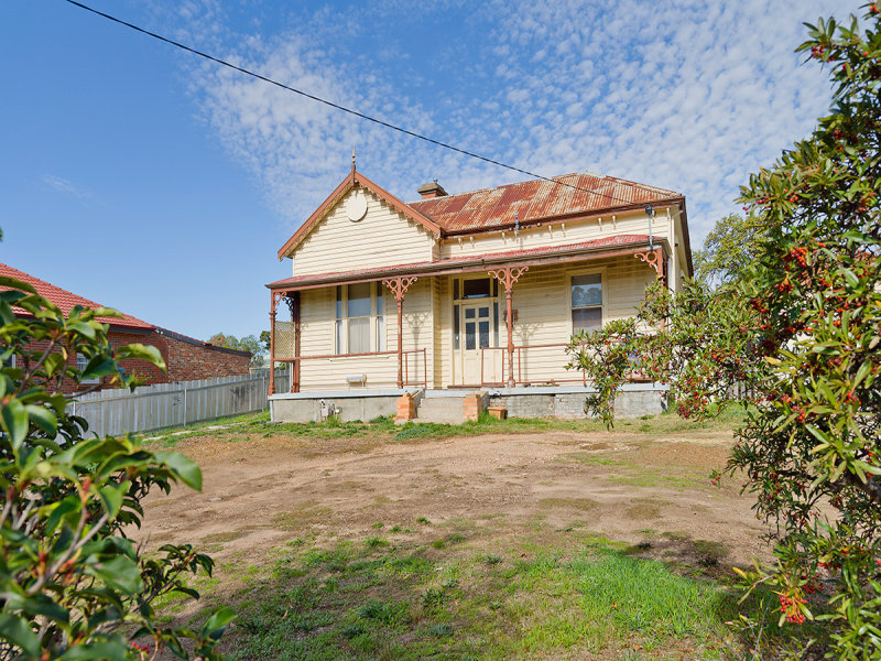 17 Johnstone Street, Castlemaine, Vic 3450 Property Details