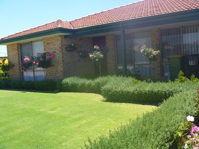 18 Parkfield Boulevard, Bertram, WA 6167 Property Details