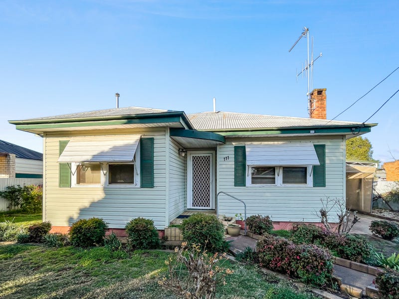 111 Farnell Street, Forbes, NSW 2871