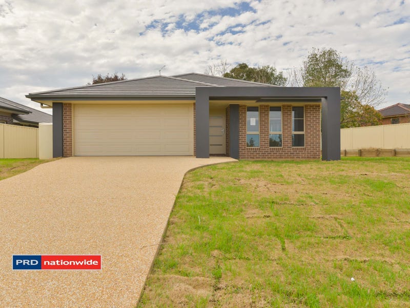 4 Regal Park Drive, Oxley Vale, NSW 2340