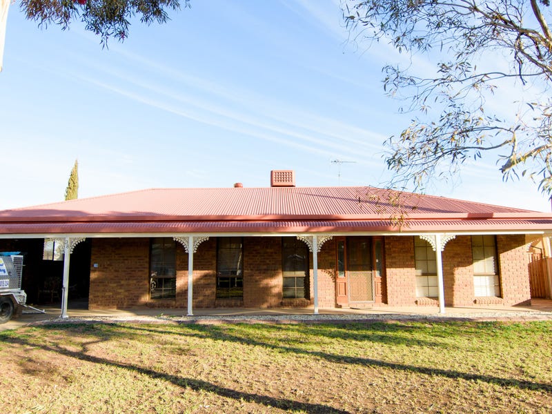 38 Maher Street, Euston, NSW 2737