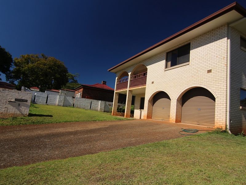 9 Belfairs Street, Robertson, QLD 4109