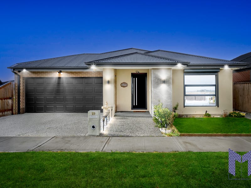 29 Cornhill Pkwy, Donnybrook, Vic 3064 House for Sale