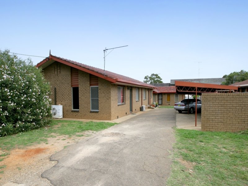 14/2 Joyes Place, Tolland, NSW 2650 Property Details