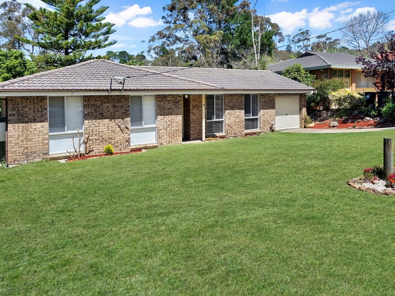 30 Hall Parade, Hazelbrook, NSW 2779