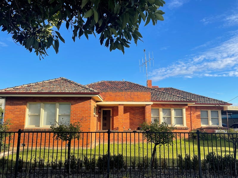 71 Murray Street, Finley, NSW 2713 House for Sale