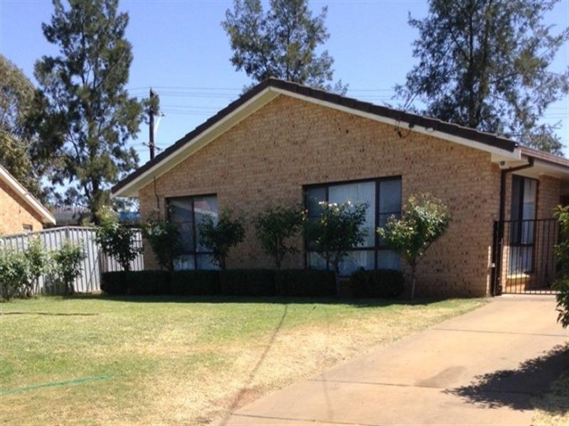 28 Mumford Cres, Dubbo, NSW 2830
