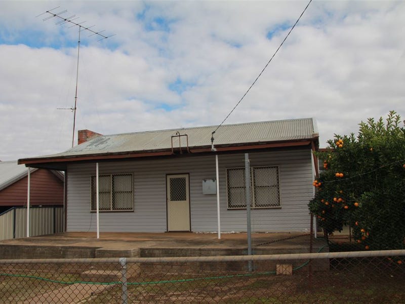 4 McHenry St, Kojonup, WA 6395 Property Details