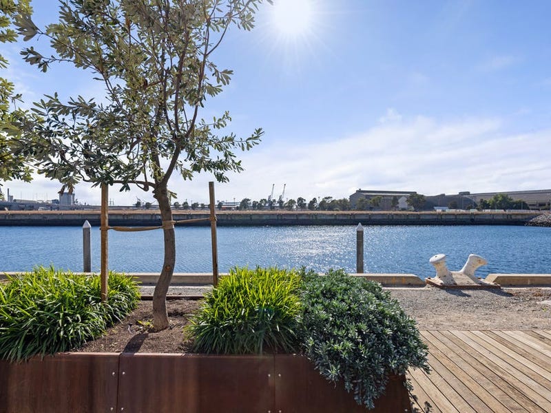 38 Rockhampton Lane, Port Adelaide, SA 5015 Townhouse for Rent