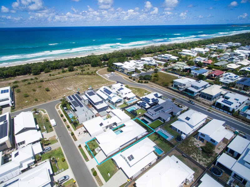 8 Suncatcher Lane, Casuarina, NSW 2487 Property Details