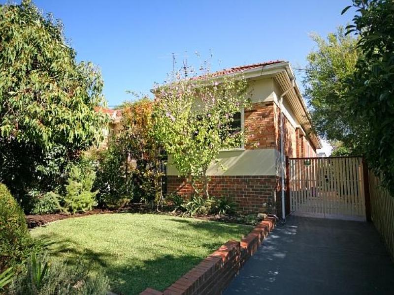 4 First Avenue, Murrumbeena, VIC 3163