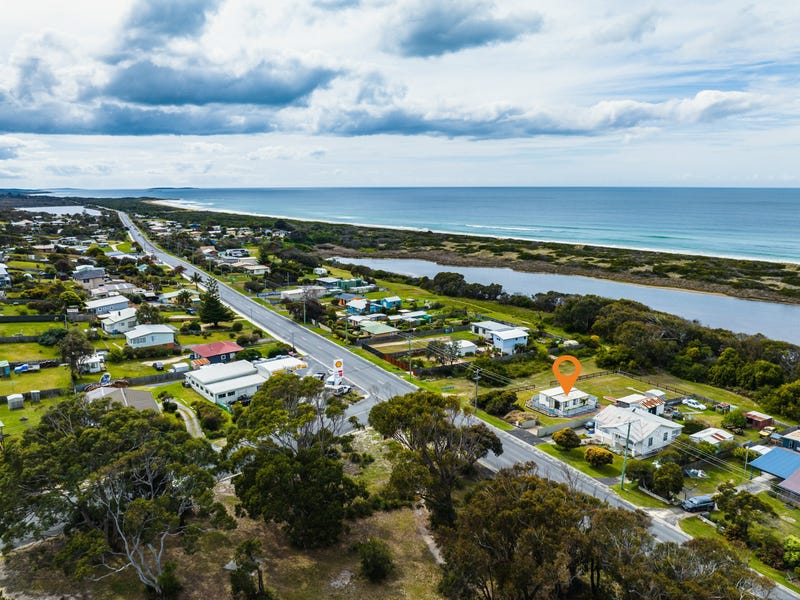 115 Scamander Avenue, Scamander, Tas 7215 Property Details