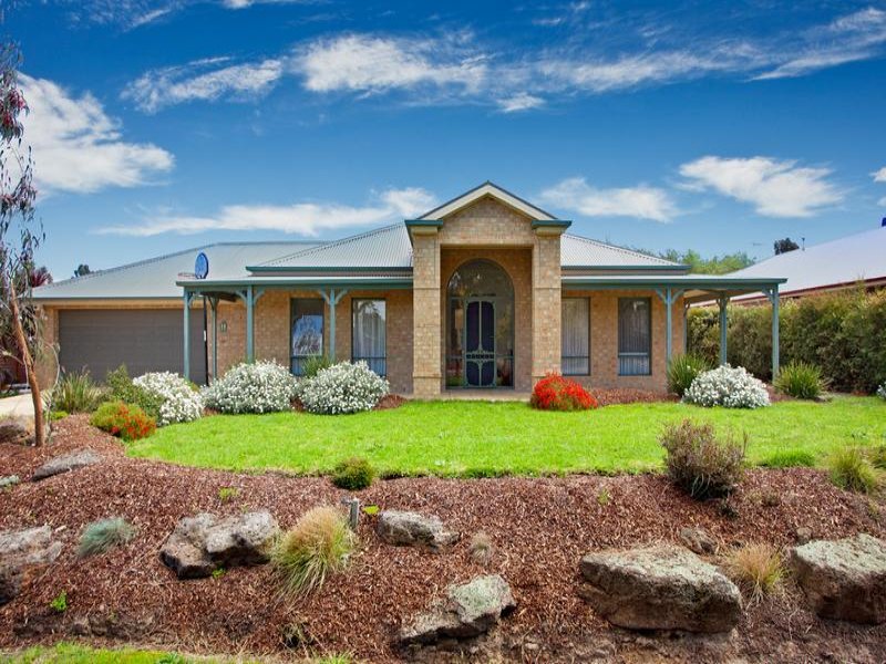 11 Rural Place, Doreen, Vic 3754 Property Details