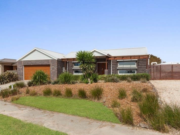 48 Cottage Crescent, Kilmore, Vic 3764 Property Details