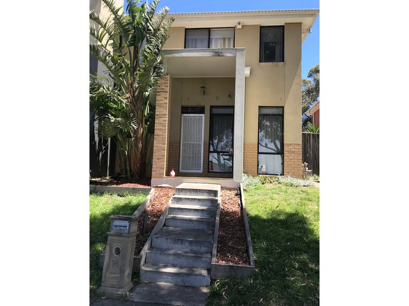 91 Ravenhill Boulevard, Roxburgh Park, VIC 3064