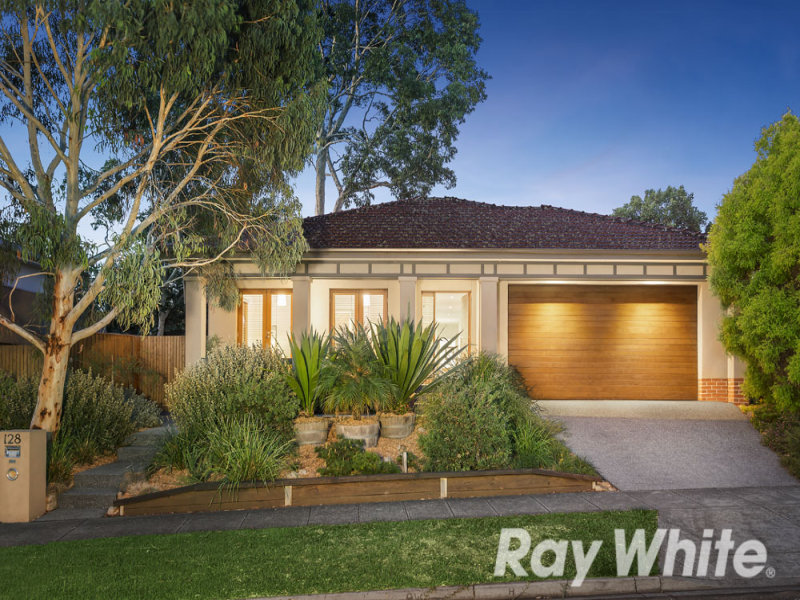 128 Ernest Jones Drive, Macleod, VIC 3085