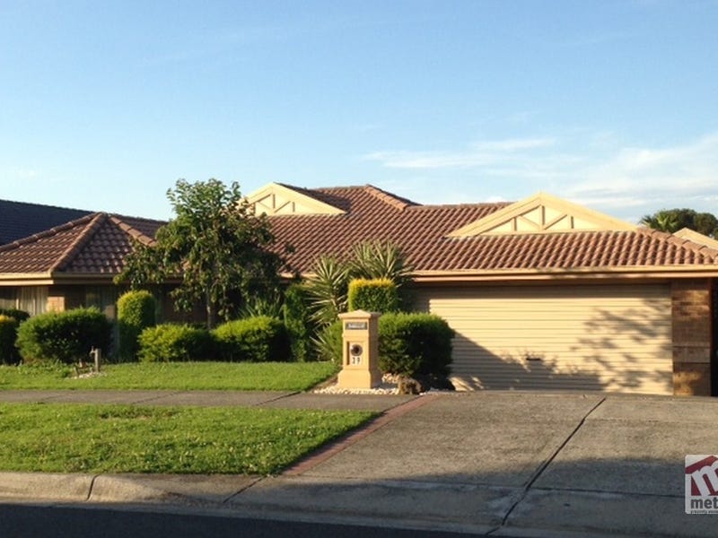 39 Albrecht Avenue, Berwick, VIC 3806