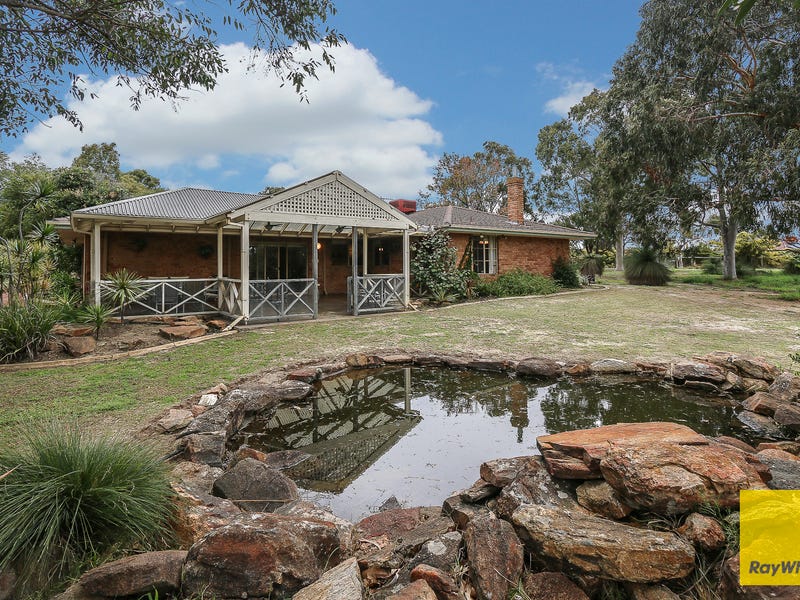 18 Lakes Way, Jandakot, WA 6164 Property Details