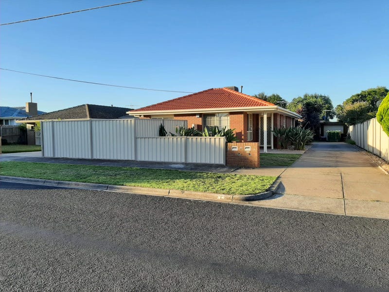 1/80 Wolseley Grove, Bell Post Hill, VIC 3215