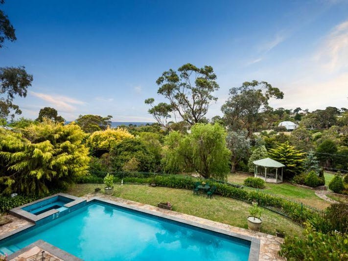 29 Canadian Bay Road, Mount Eliza, VIC 3930