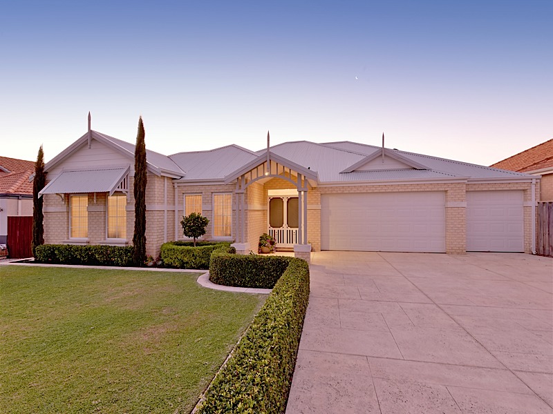 9 Petworth Drive, The Vines, WA 6069