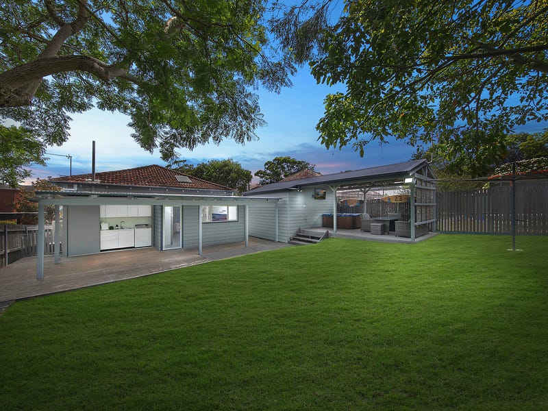 375 Glebe Road, Merewether, NSW 2291 Property Details