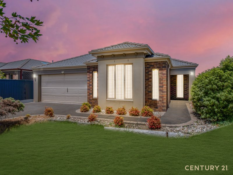 104 Shearwater Drive, Pakenham, VIC 3810