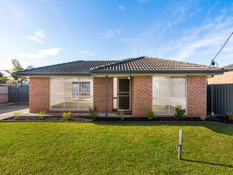 11 Bradford Street, St Albans Park, VIC 3219