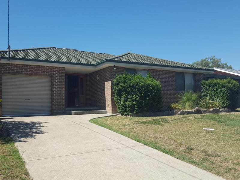 7 Willow Park Drive, Kootingal, NSW 2352 Property Details